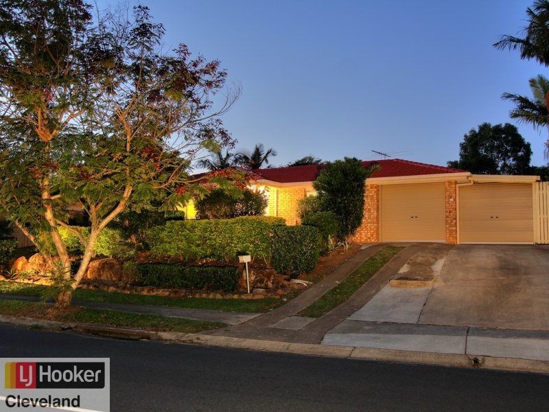 24 Federation Drive, Hillcrest QLD 4118