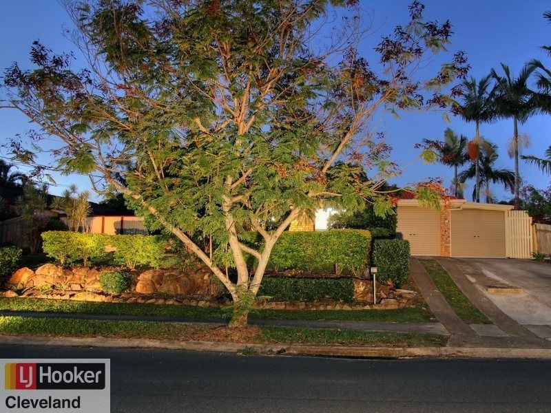 24 Federation Drive, Hillcrest QLD 4118