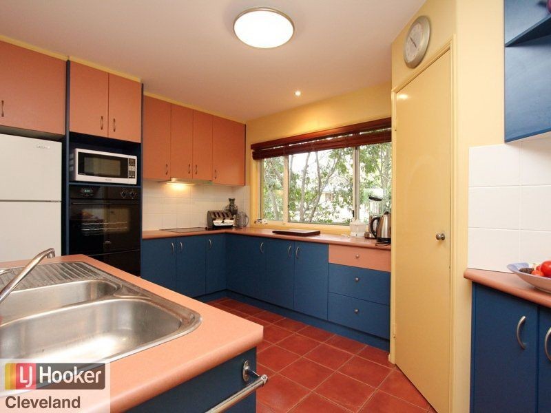 8 Darcelle Place, Ormiston QLD 4160