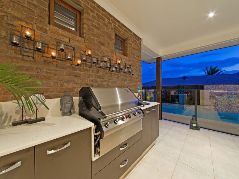 5 Moreton View Crescent, Thornlands QLD 4164