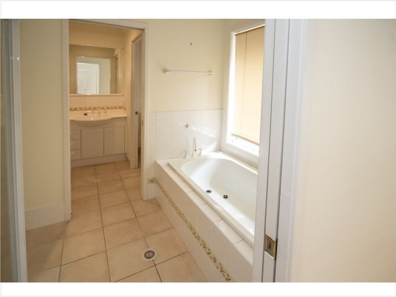 3 Francis Street, Ormiston QLD 4160