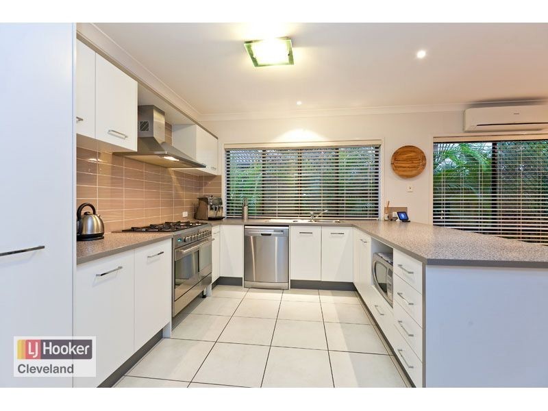11 Baychester Place, Wakerley QLD 4154