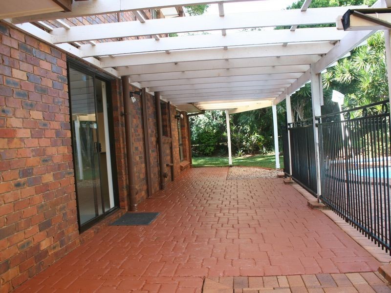 14-16 Angela Crescent, Cleveland QLD 4163