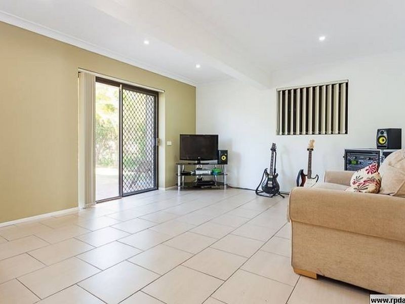 11 Cupania Street, Victoria Point QLD 4165