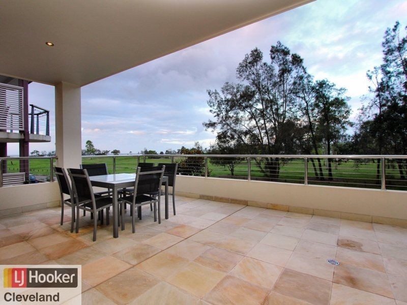 4 Raby Esplanade, Ormiston QLD 4160