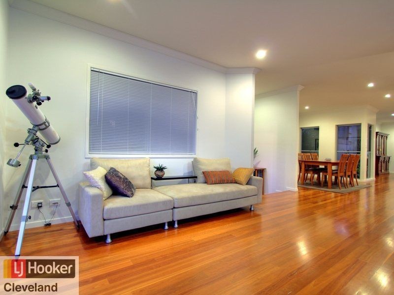 4 Raby Esplanade, Ormiston QLD 4160