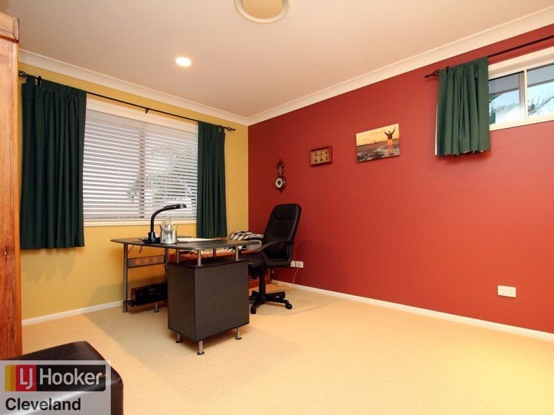 18 Little Shore Street, Raby Bay QLD 4163