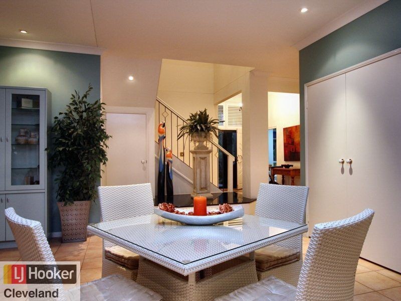 18 Little Shore Street, Raby Bay QLD 4163