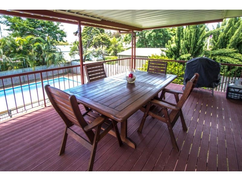 18 Sandpiper Street, Wellington Point QLD 4160