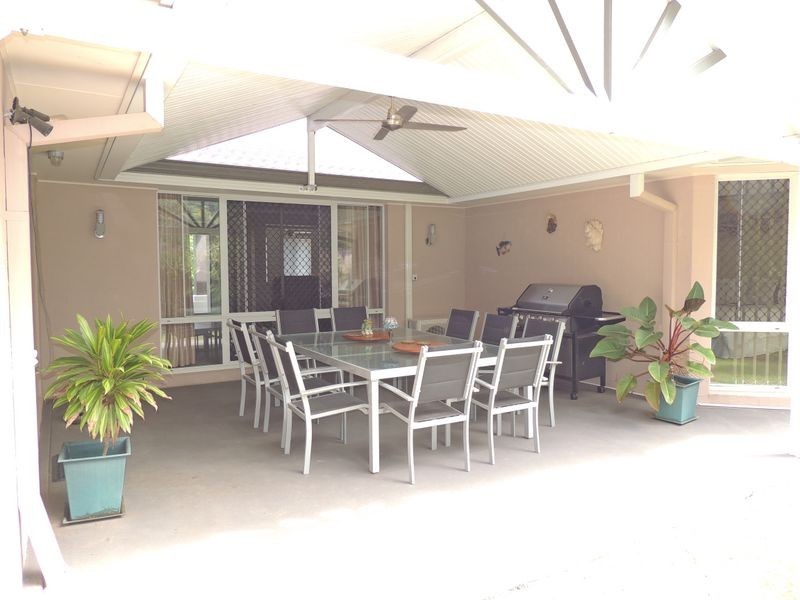 5 Truscot Place, Thornlands QLD 4164