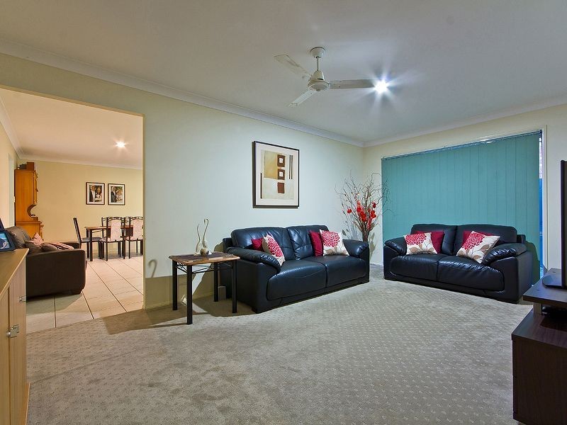 14 Gladebourne Crescent, Victoria Point QLD 4165