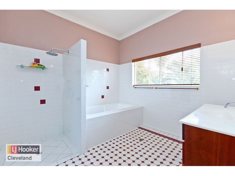 21 Moreton View Pde, Redland Bay QLD 4165