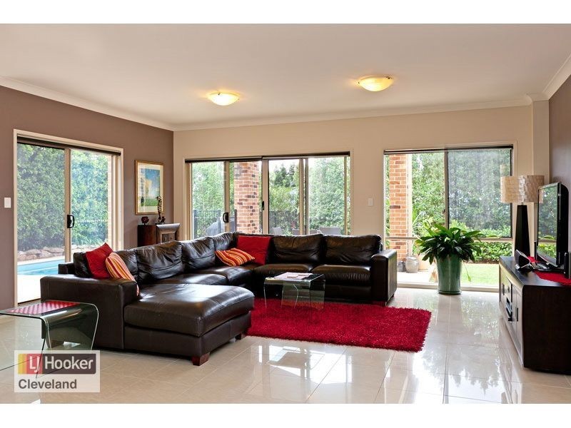 18 Keirnan Street, Redland Bay QLD 4165