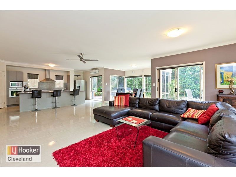 18 Keirnan Street, Redland Bay QLD 4165