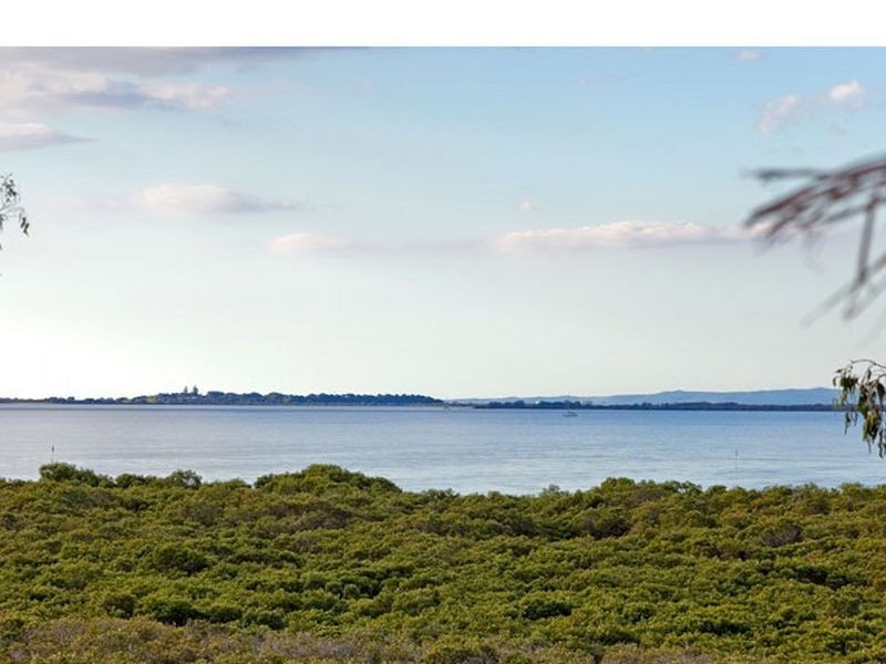 274 Queens Esplanade, Thorneside QLD 4158