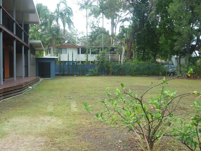 152 Victoria Parade East, Coochiemudlo Island QLD 4184