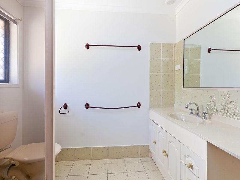 16 Lyndon Road, Capalaba QLD 4157