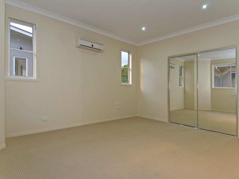 2/4 Russell Street, Cleveland QLD 4163