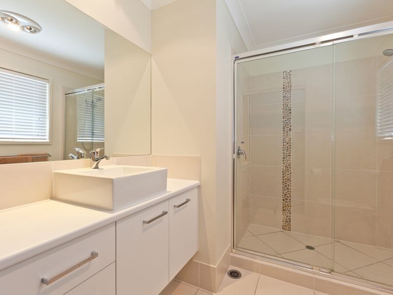 17 Ribonwood St, Thornlands QLD 4164