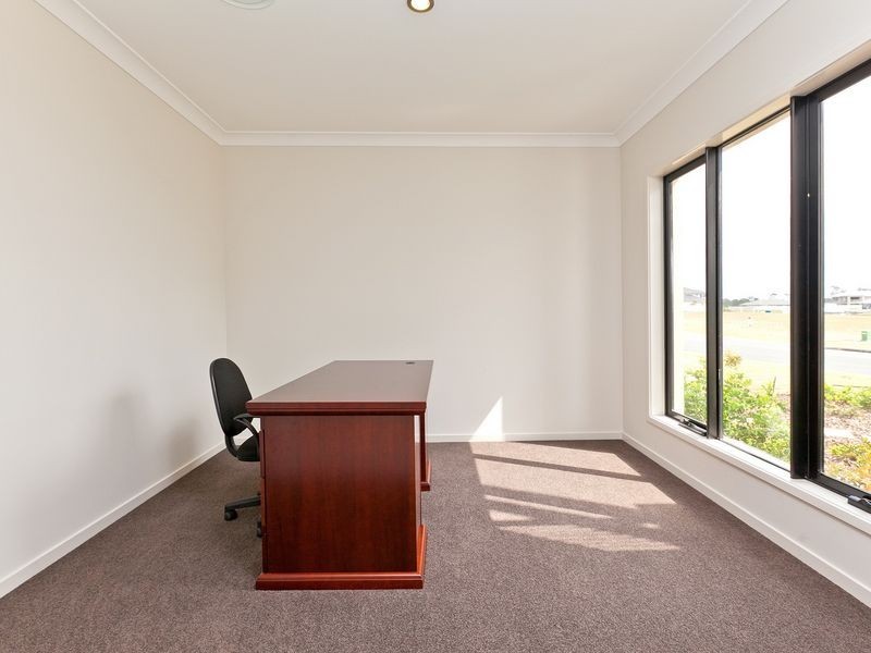6 Sundown Place, Jacobs Well QLD 4208