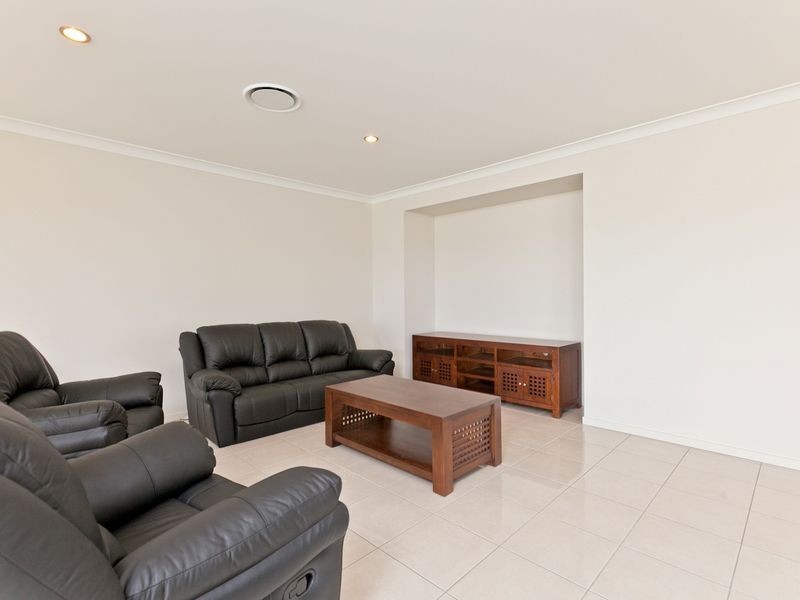 6 Sundown Place, Jacobs Well QLD 4208