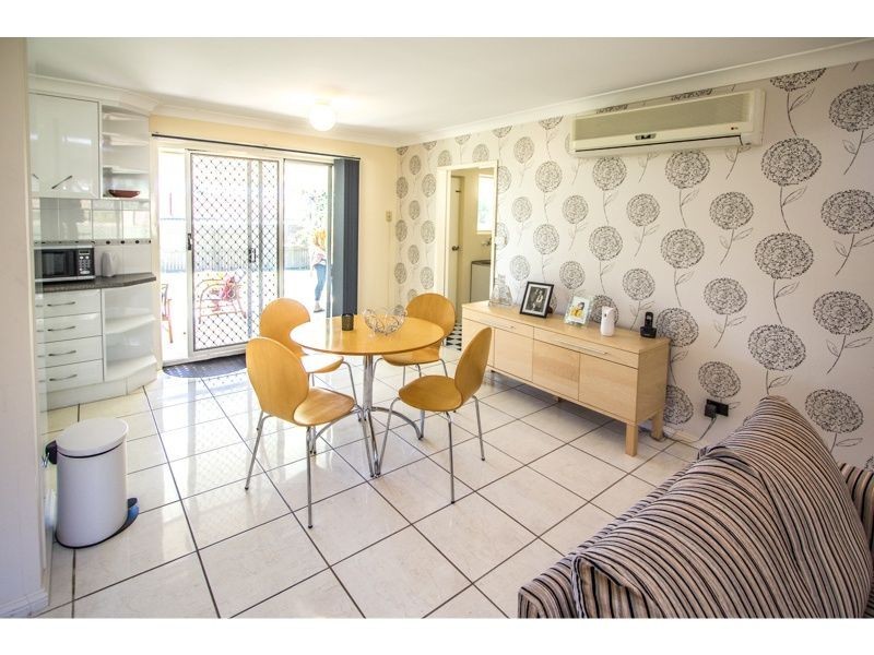 2 Sandpiper Street, Wellington Point QLD 4160