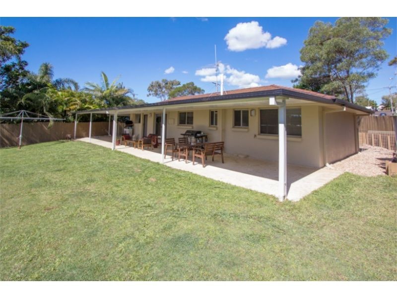 2 Sandpiper Street, Wellington Point QLD 4160