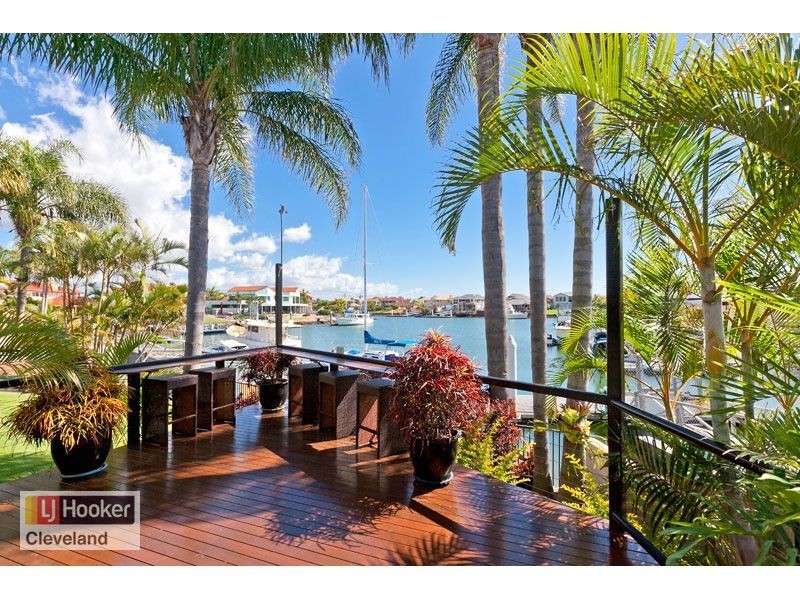 1 Kinsail Court, Raby Bay QLD 4163