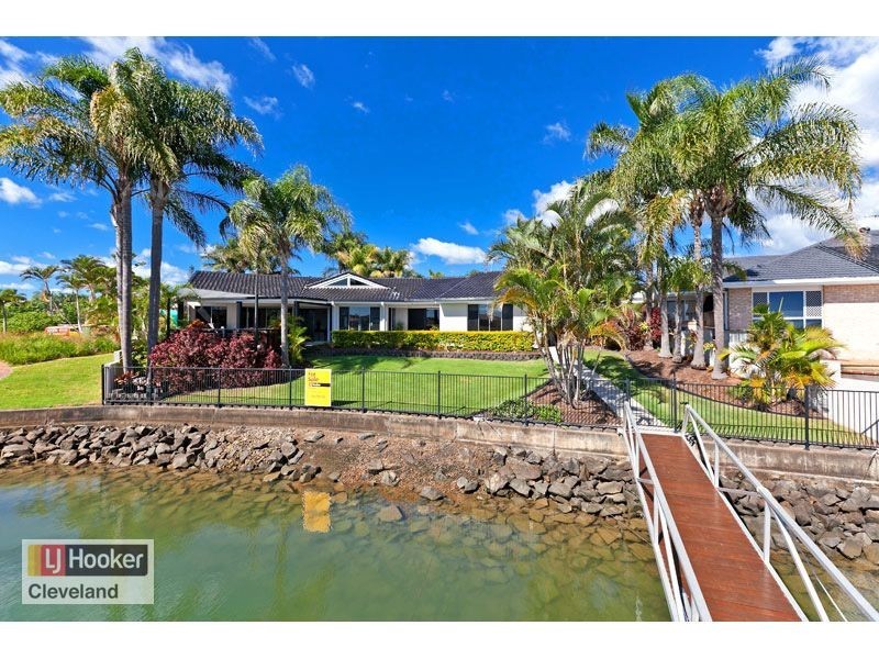 1 Kinsail Court, Raby Bay QLD 4163