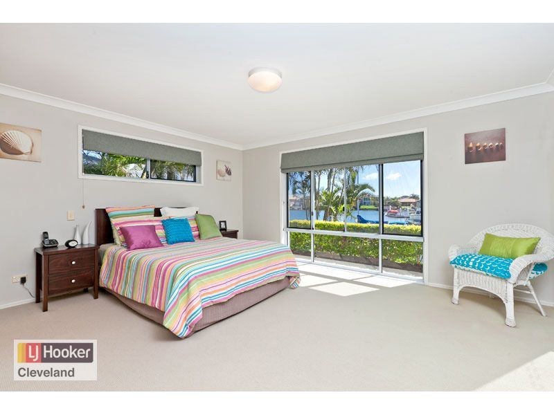 1 Kinsail Court, Raby Bay QLD 4163