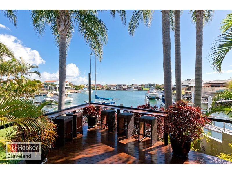1 Kinsail Court, Raby Bay QLD 4163