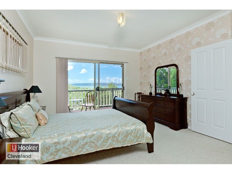 10 Boat Harbour Avenue, Macleay Island QLD 4184