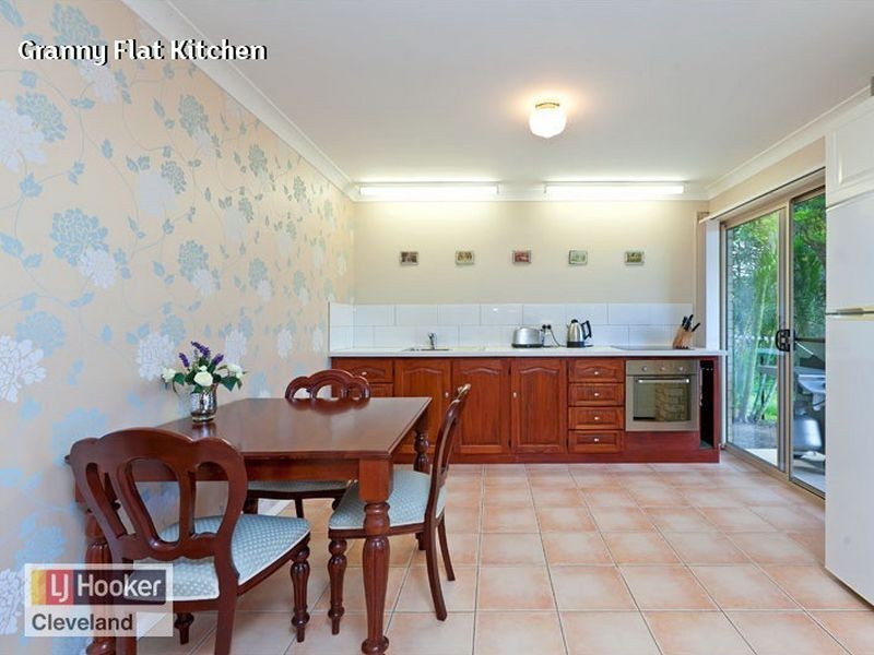 10 Boat Harbour Avenue, Macleay Island QLD 4184