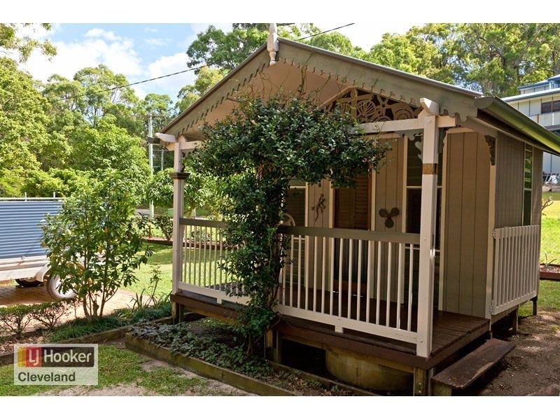 10 Boat Harbour Avenue, Macleay Island QLD 4184