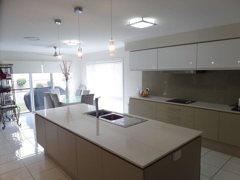 17 North Haven Place, Wellington Point QLD 4160