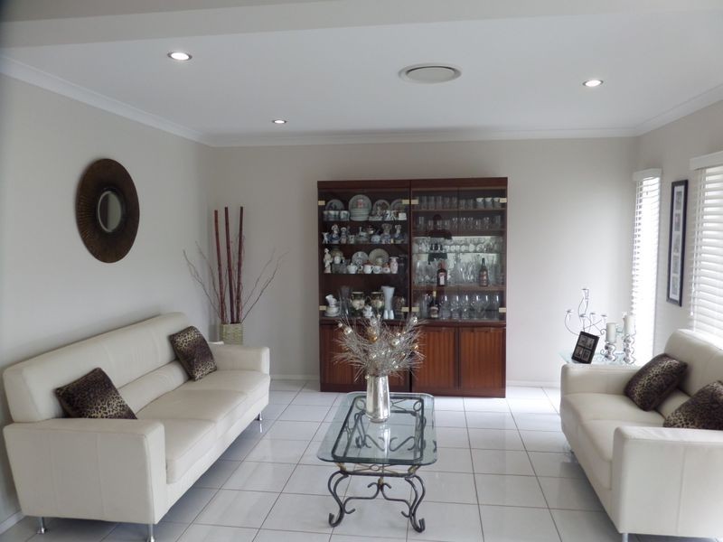 17 North Haven Place, Wellington Point QLD 4160