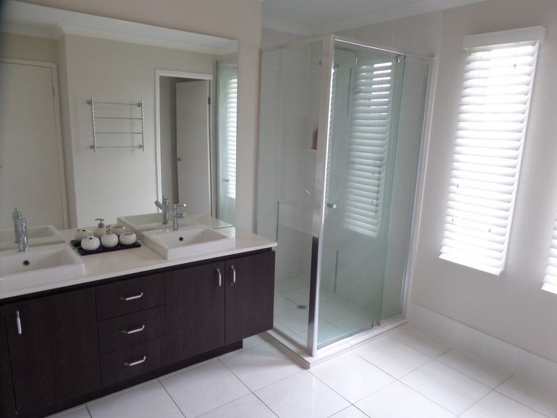 17 North Haven Place, Wellington Point QLD 4160