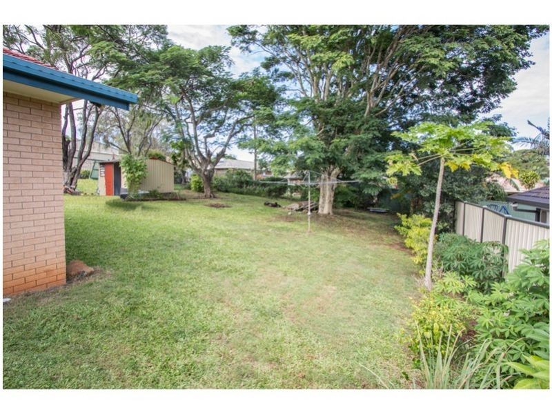 25 Sandpiper Street, Wellington Point QLD 4160