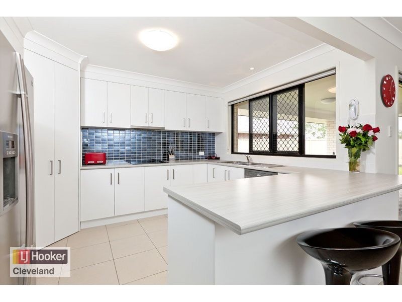 39 Lancaster Cct, Redland Bay QLD 4165