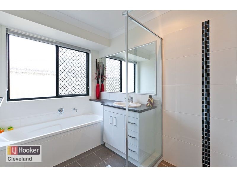 39 Lancaster Cct, Redland Bay QLD 4165