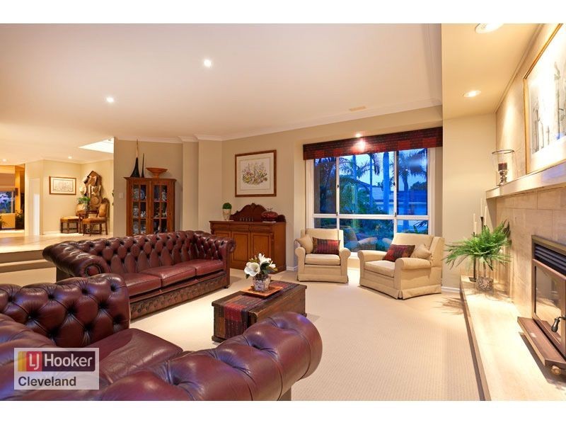 17 Captains Court, Raby Bay QLD 4163