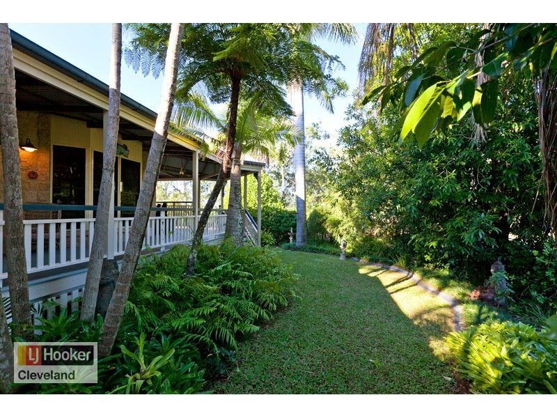 27 Robin Parade, Victoria Point QLD 4165