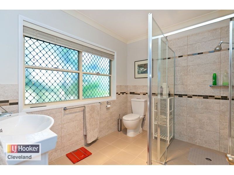 27 Robin Parade, Victoria Point QLD 4165