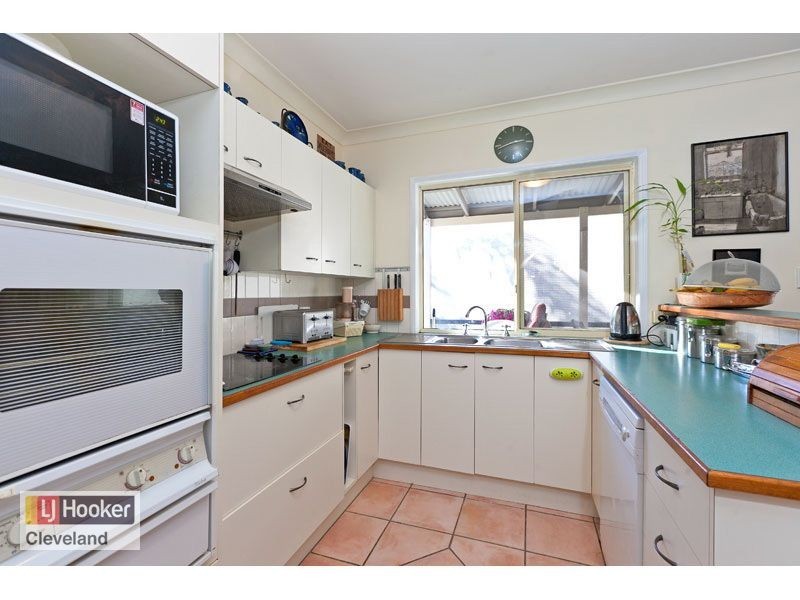 27 Robin Parade, Victoria Point QLD 4165