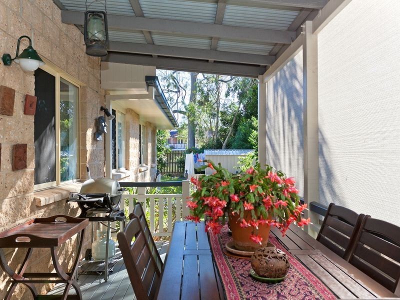 27 Robin Parade, Victoria Point QLD 4165