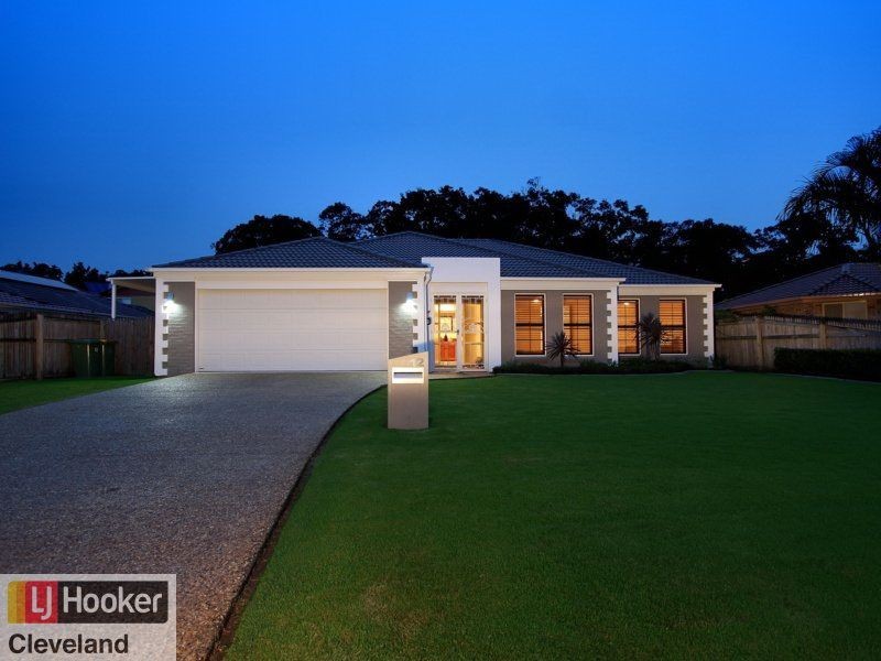 12 Darcelle Place, Ormiston QLD 4160