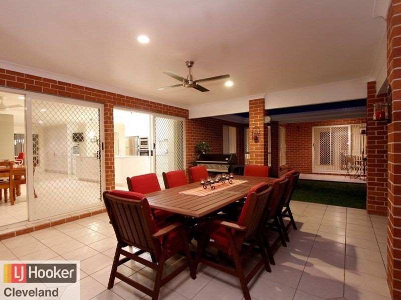 12 Darcelle Place, Ormiston QLD 4160