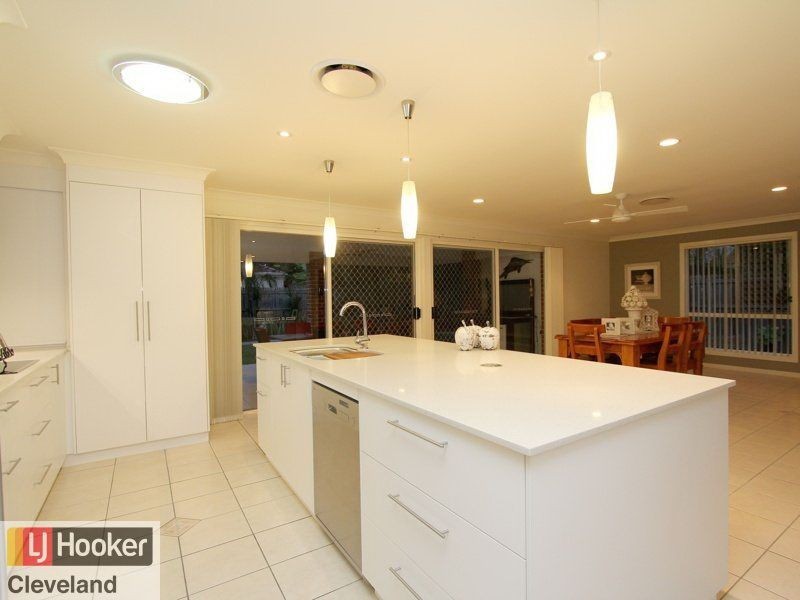12 Darcelle Place, Ormiston QLD 4160