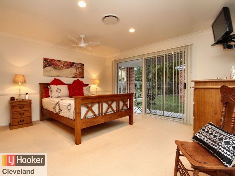 12 Darcelle Place, Ormiston QLD 4160