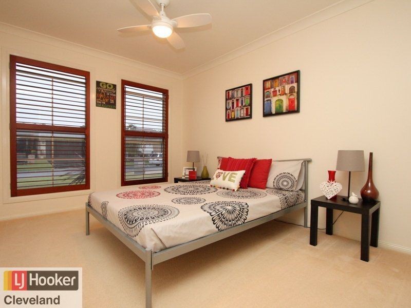 12 Darcelle Place, Ormiston QLD 4160